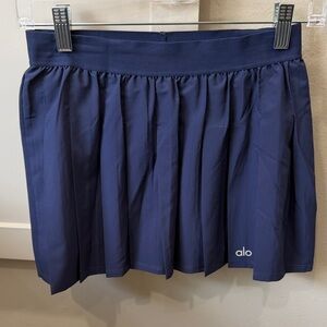 Alo tennis skirt in new condition!